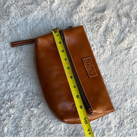 Patricia Nash Valerie fold over wristlet leather bag